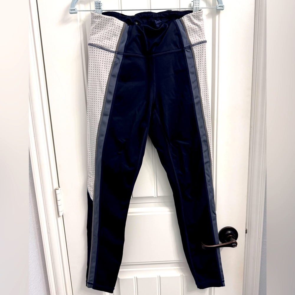 4 pairs of Athleta leggings